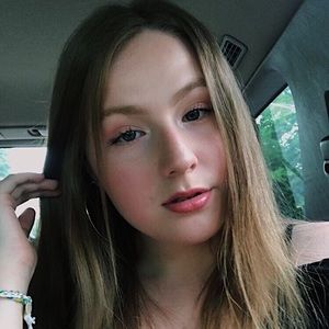 Meet your Posher, Claire